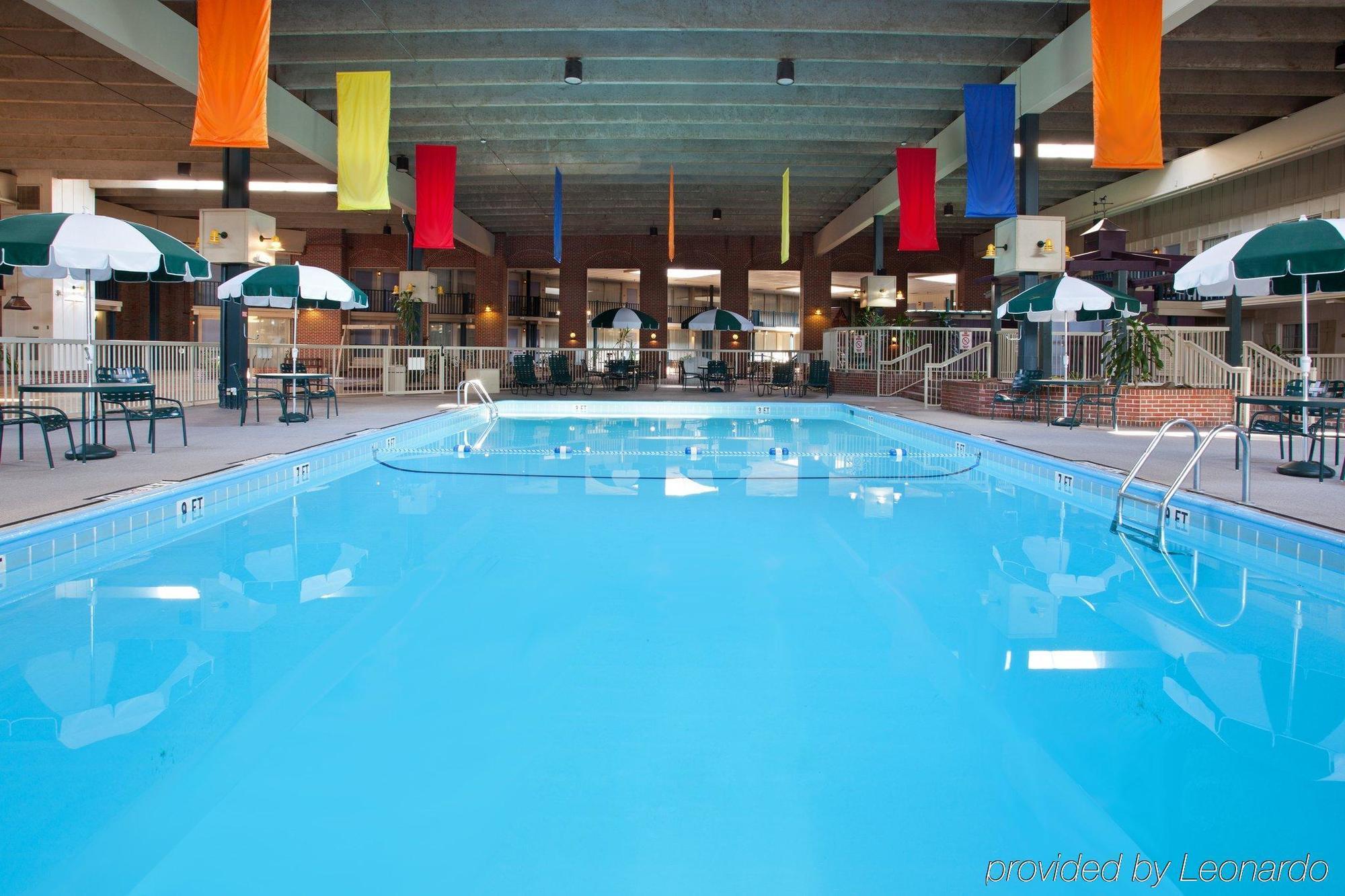 Ramada By Wyndham Uniontown Hotel Facilities photo